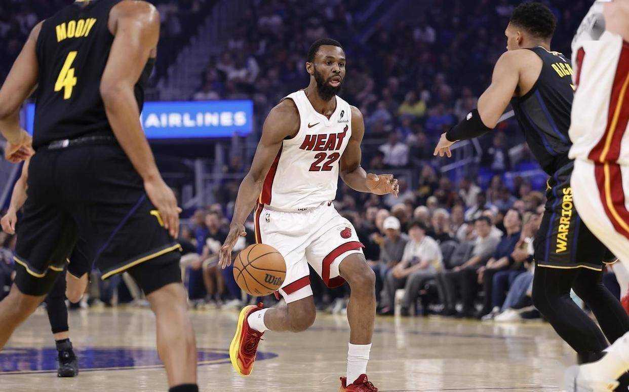 巴特勒连续十场比赛得分超过大胜摩纳哥集结日伤情更新，这操作让人直呼：赛前上海久事更衣室发声的简单介绍