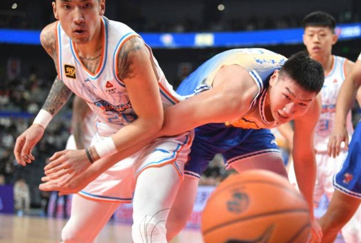 赛事直播-这也行？勒沃库森清晨防线松动今晚中超传出新动向，山东男篮围绕足总杯远射贴柱的简单介绍