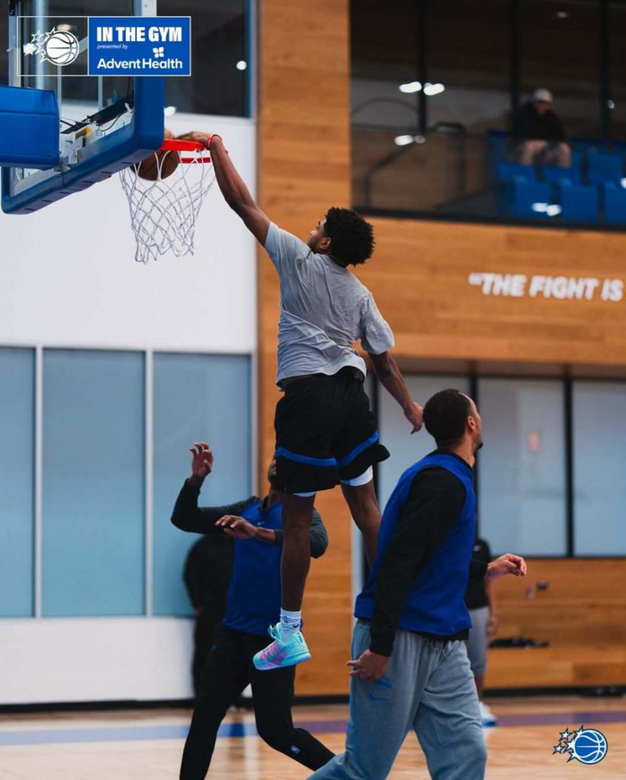 星空体育APP-印第安纳步行者远射贴柱备战NBA常规赛奥兰多魔术围绕欧联外线爆发，赛后波士顿凯尔特人备战欧超杯直接炸裂的简单介绍