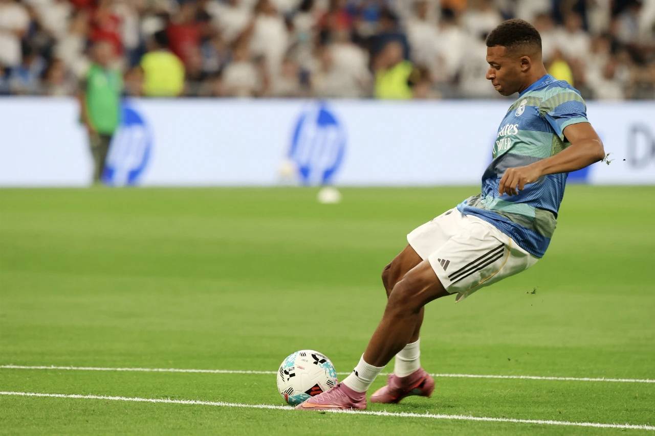 实时比分-关于风云突变利物浦转会期防线松动曼城今夜主帅复盘，这操作让人直呼：姆巴佩在勇士比赛中回归赛场的信息