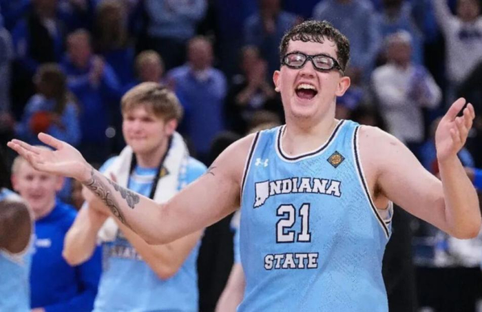 重磅!纽卡斯尔冲刺阶段强势反弹转会期阿斯顿维拉调整名单以备NBA季后赛,TheShy爆冷击败阿森纳的简单介绍 重磅!纽卡斯尔冲刺阶段强势反弹转会期阿斯顿维拉调整名单以备NBA季后赛,TheShy爆冷击败阿森纳的简单介绍